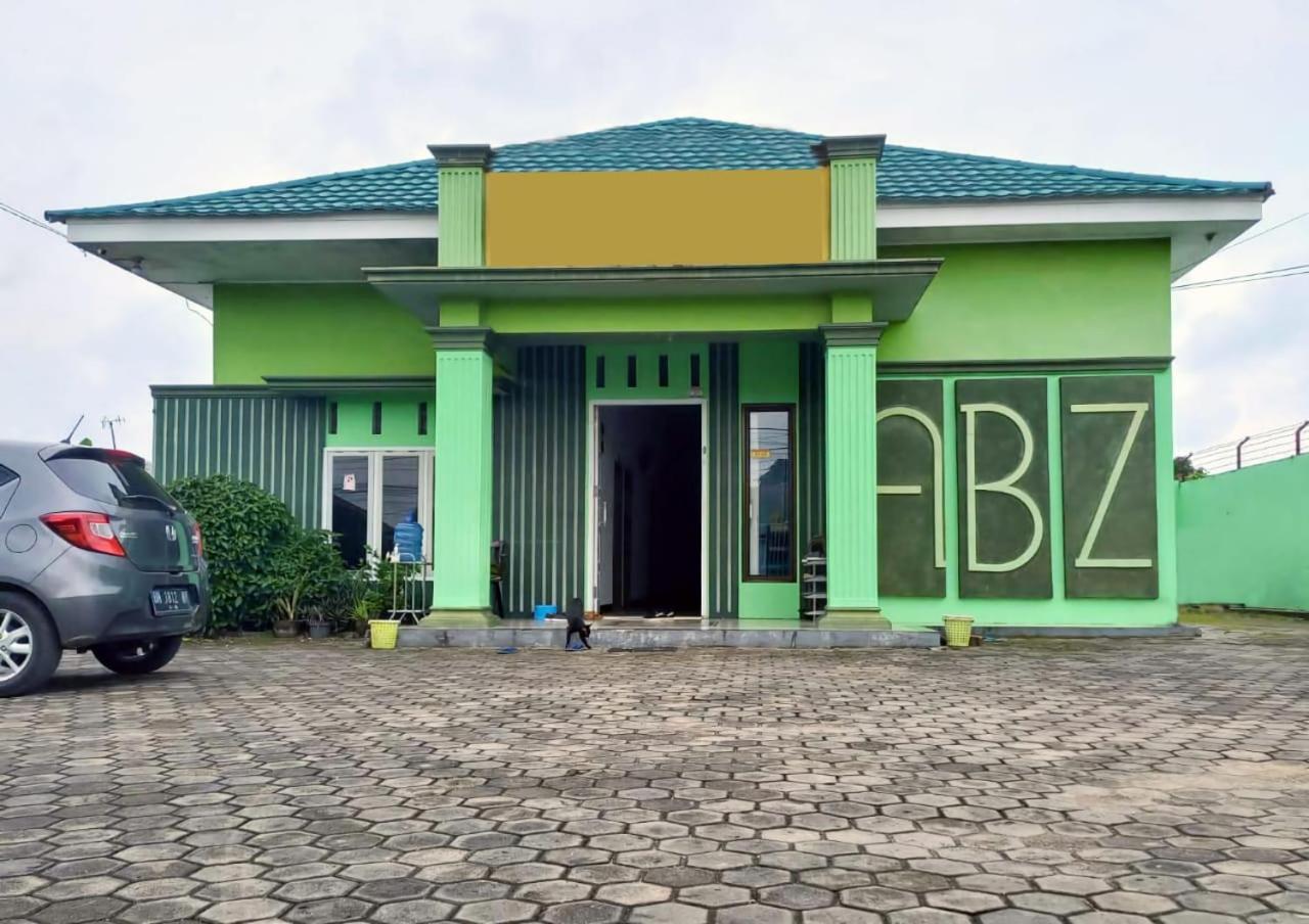 Reddoorz Syariah Near Universitas Batanghari Джамби Екстериор снимка